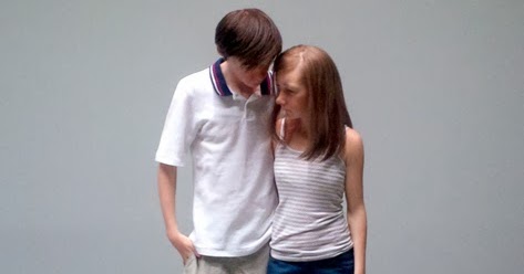Ron-Mueck-Young-Couple-2013-Fondation-Cartier